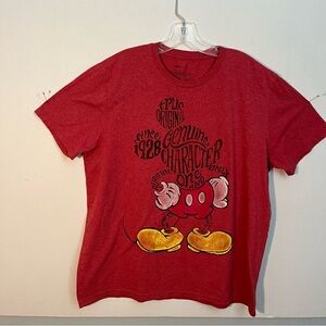 Disney T-shirt, vintage graphic design red extra large cotton